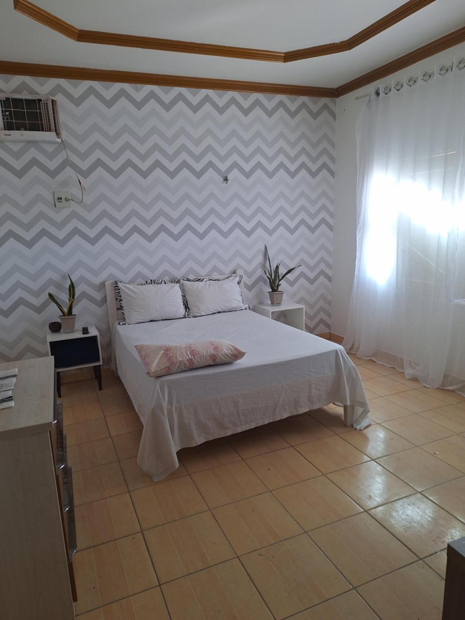 Quarto Triplo Com Banheiro Em Pousada E Restaurante Manaus Buitenkant foto